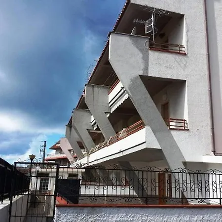 апартамент Edil Blu Apartment *